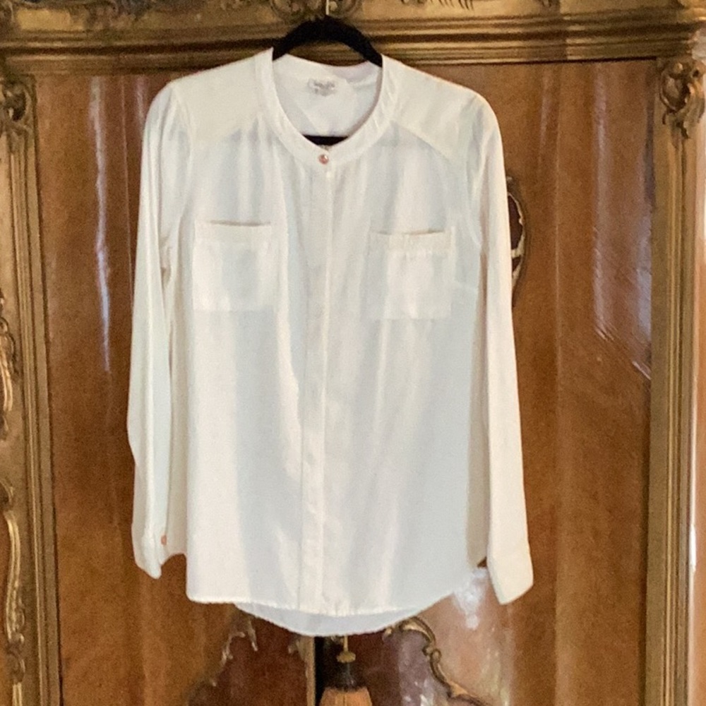 SPLENDID Off White Button Down Shirt